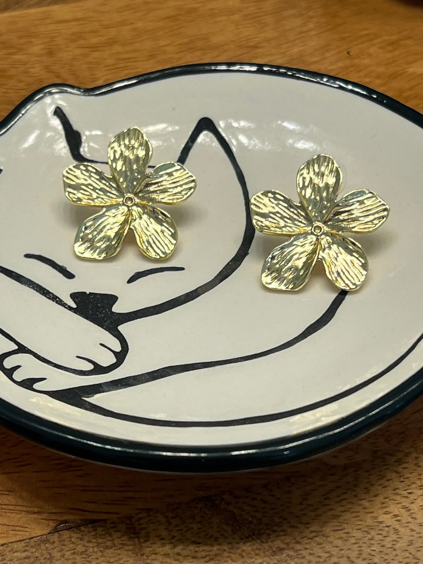 Metal Flower Studs