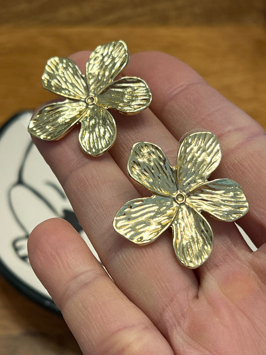 Metal Flower Studs